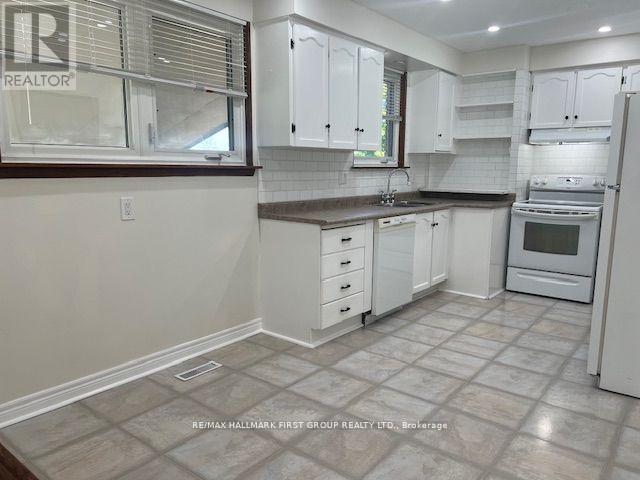 63 Taylor Road, Ajax, Ontario  L1S 2X5 - Photo 6 - E12495142