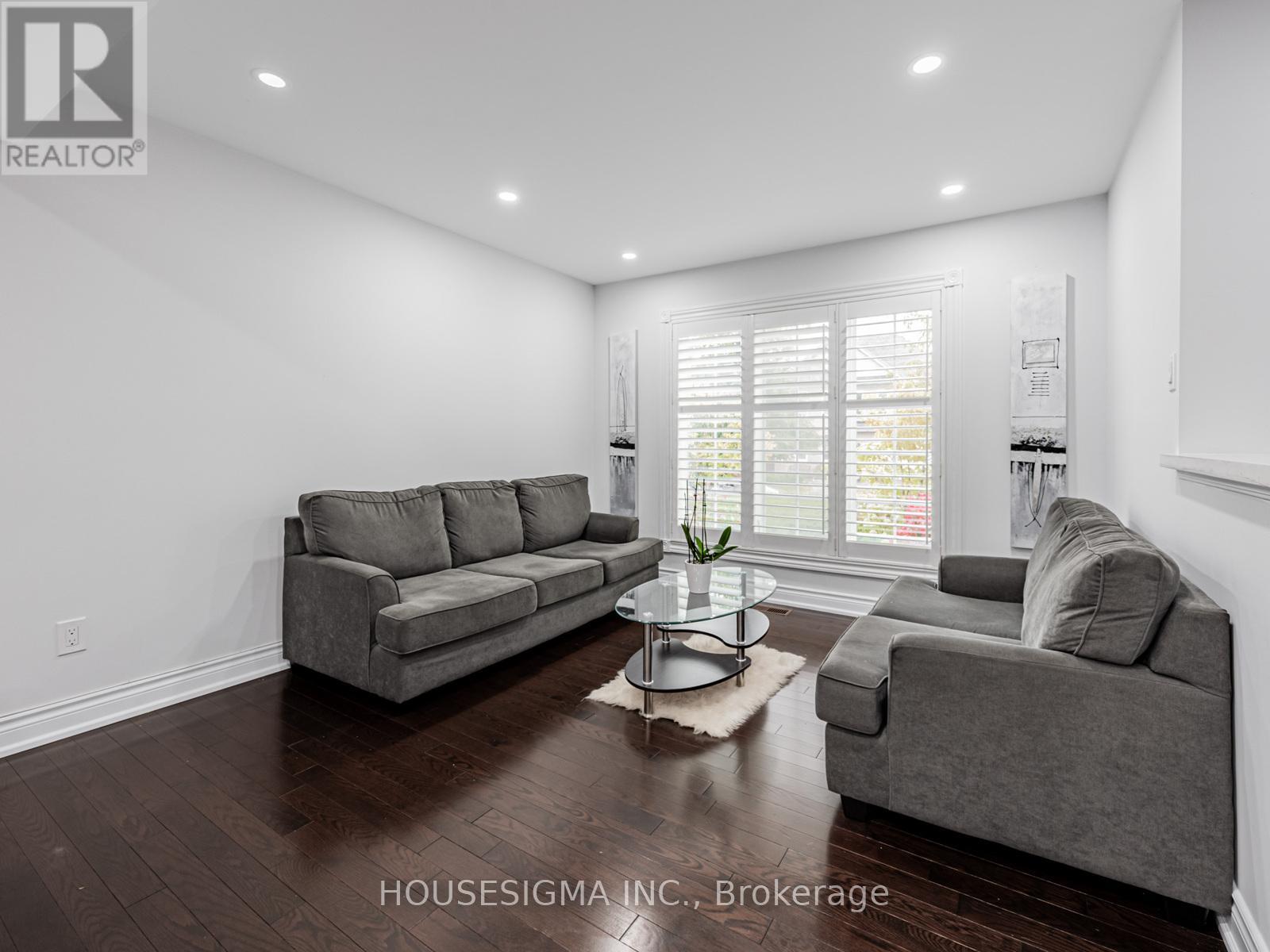 4 Adenmore Road, Toronto, Ontario  M1C 5B3 - Photo 13 - E12495146