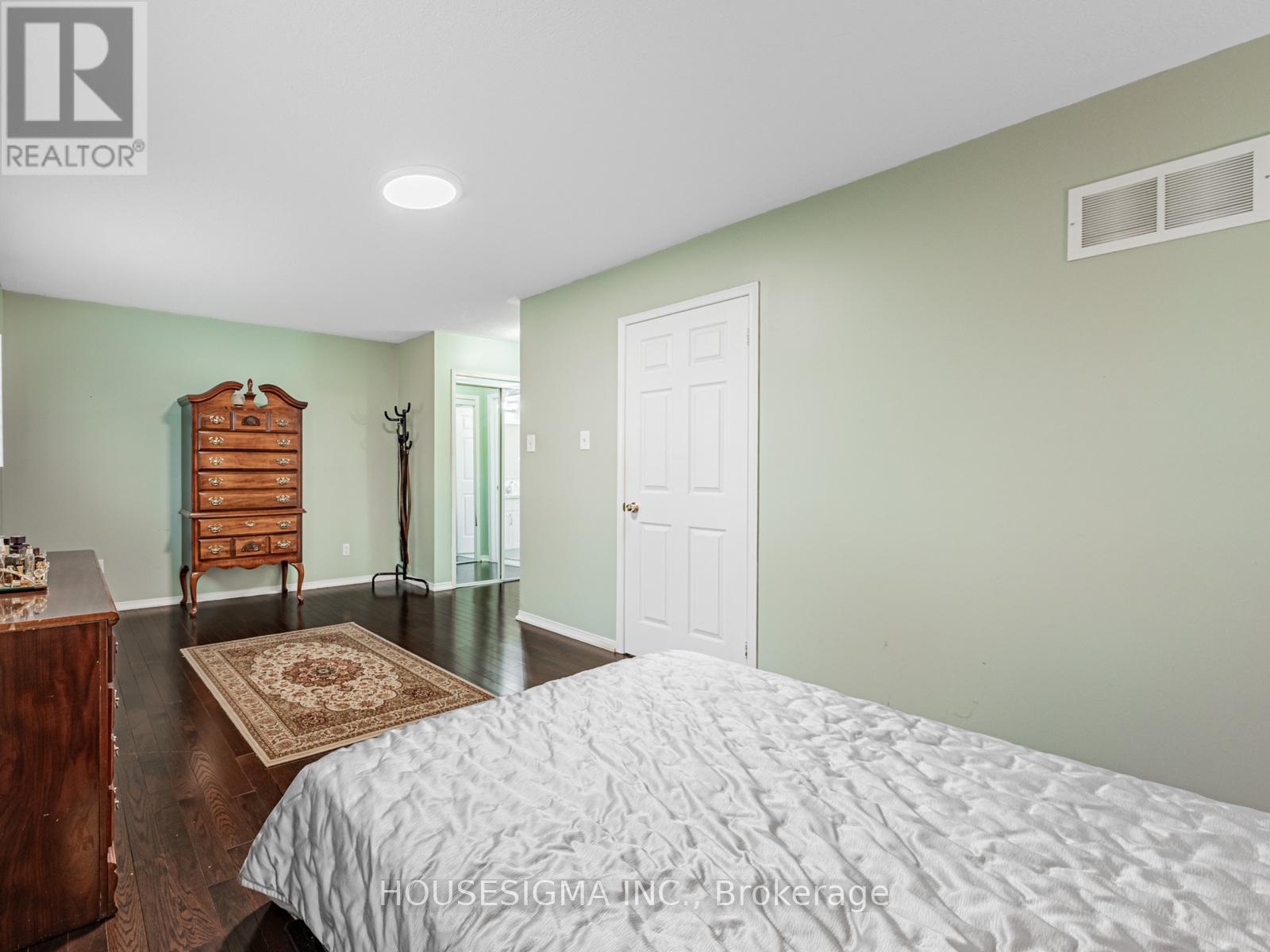 4 Adenmore Road, Toronto, Ontario  M1C 5B3 - Photo 32 - E12495146