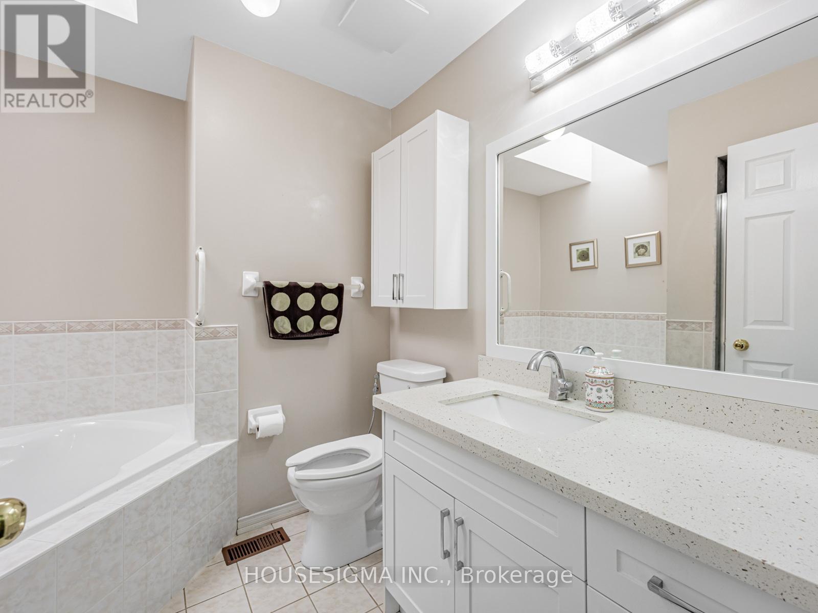4 Adenmore Road, Toronto, Ontario  M1C 5B3 - Photo 34 - E12495146