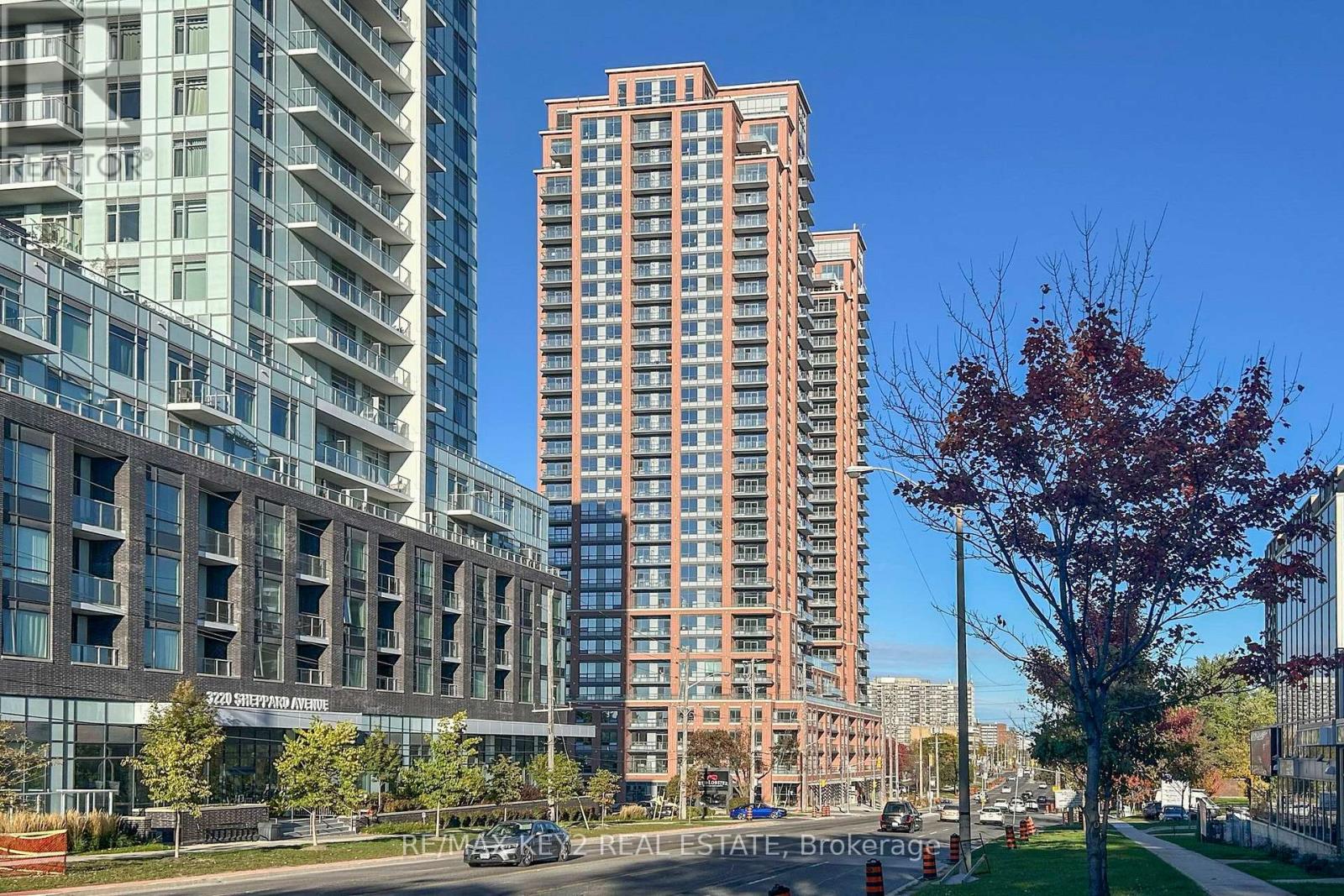 427 - 3270 SHEPPARD AVENUE E, Toronto, Ontario