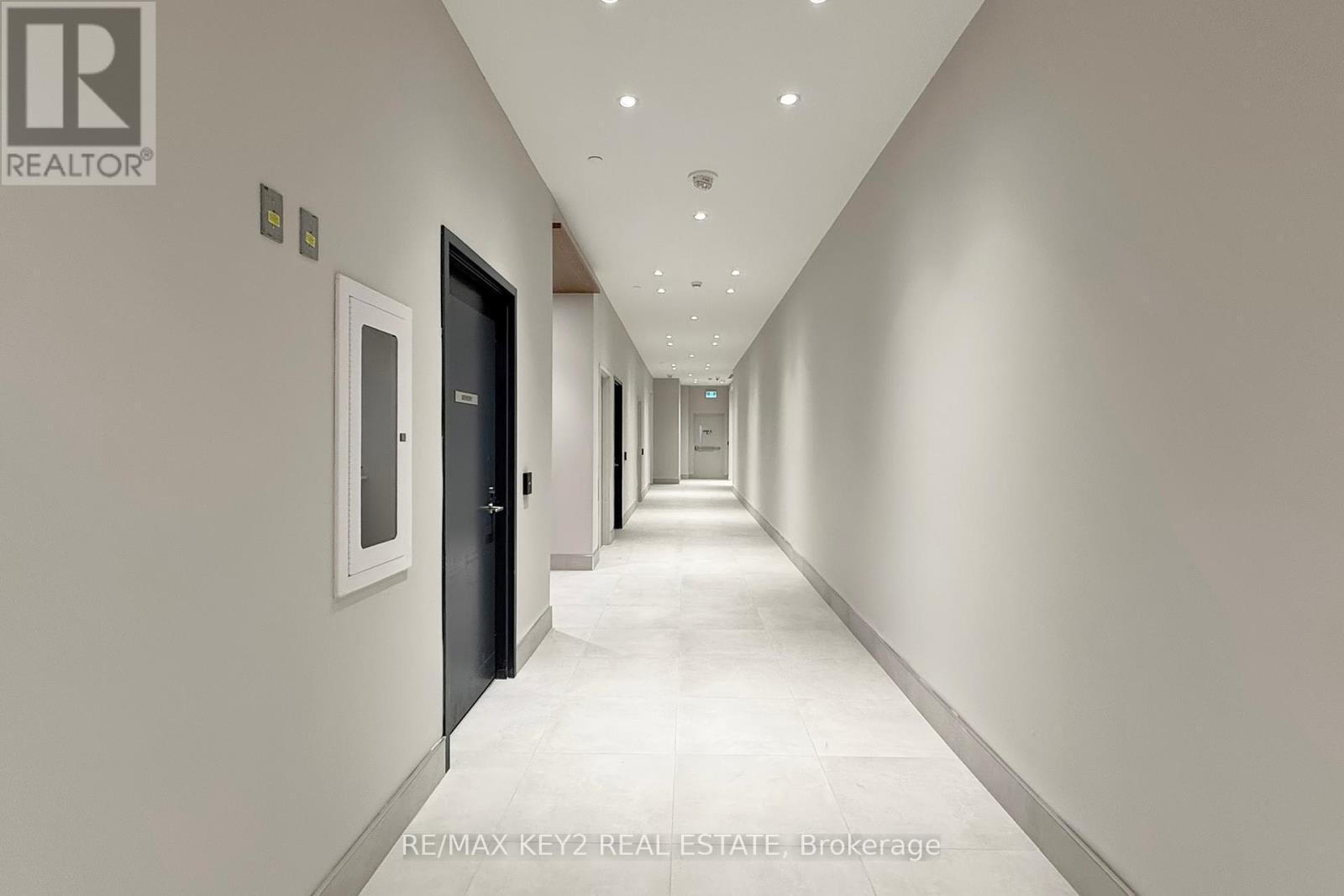 427 - 3270 Sheppard Avenue E, Toronto, Ontario  M1T 3K3 - Photo 3 - E12495166