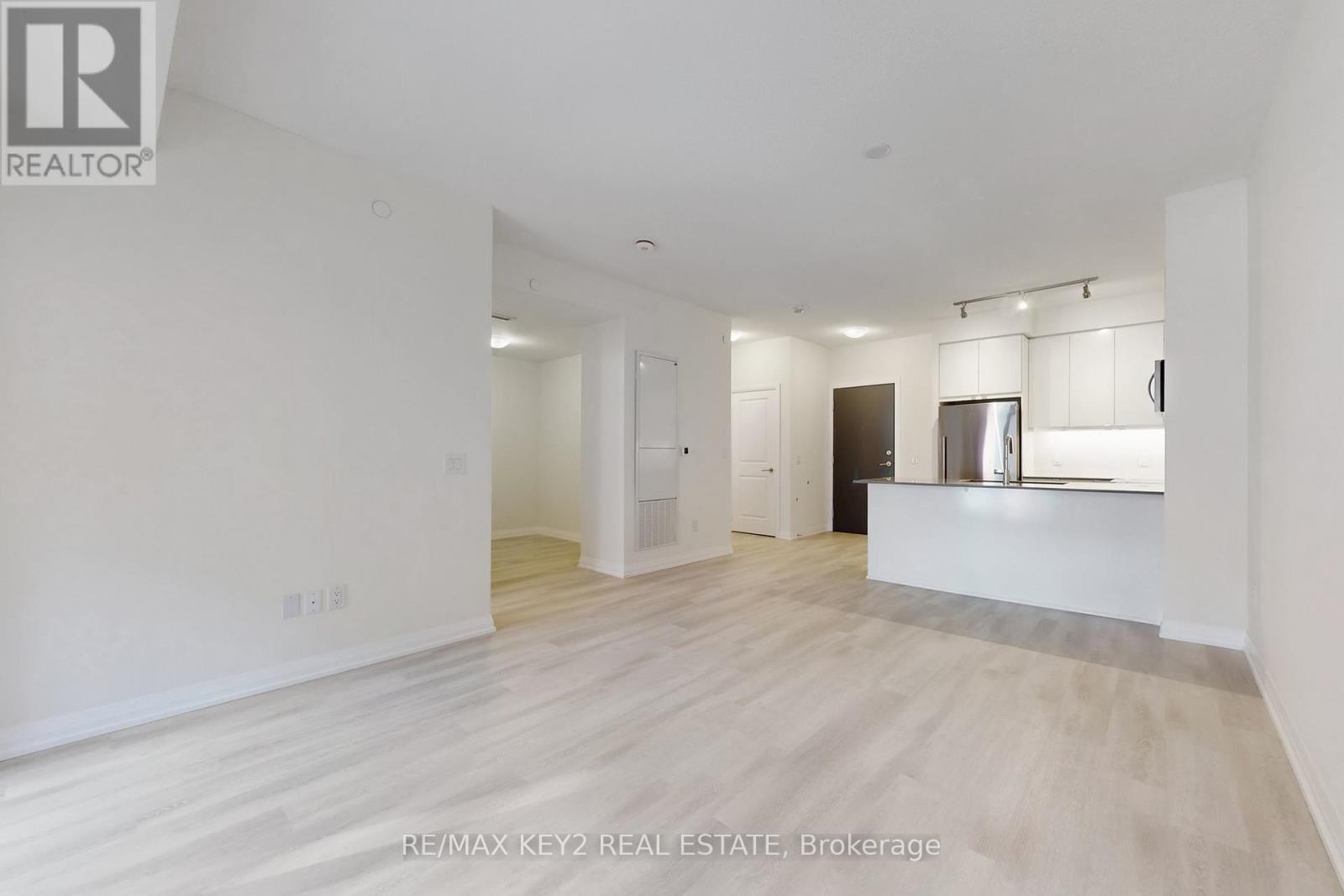 427 - 3270 Sheppard Avenue E, Toronto, Ontario  M1T 3K3 - Photo 6 - E12495166