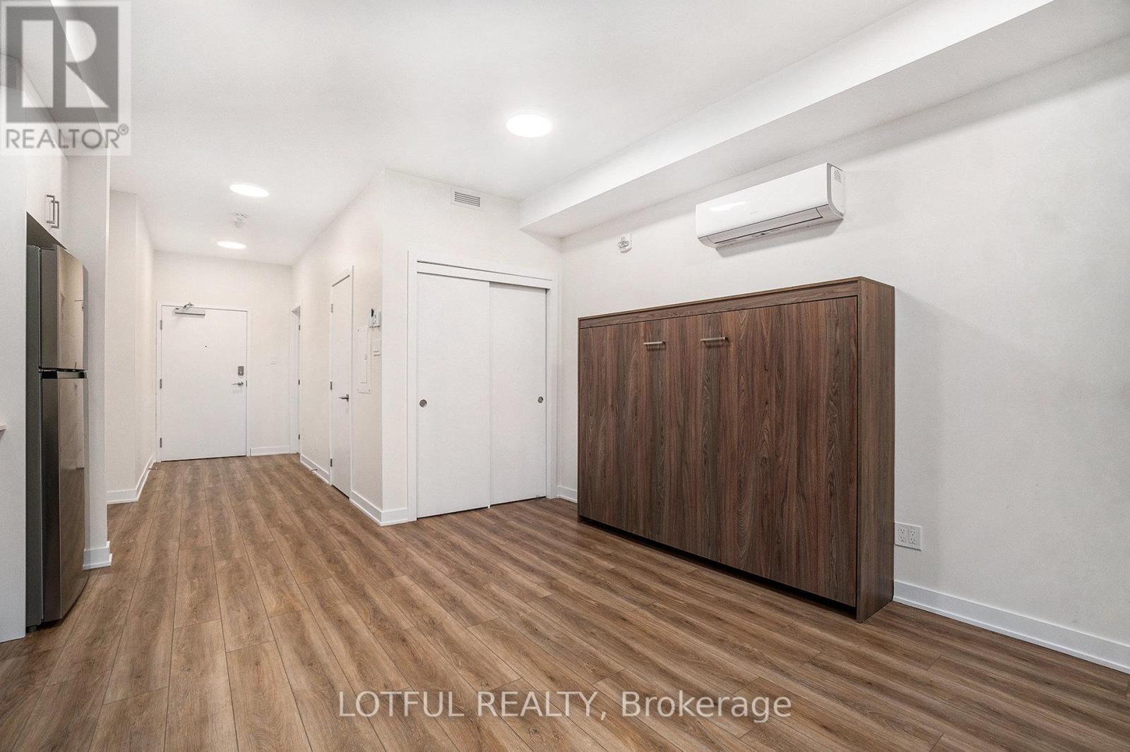 302 - 630 Churchill Avenue N, Ottawa, Ontario  K1Z 5E8 - Photo 3 - X12304318