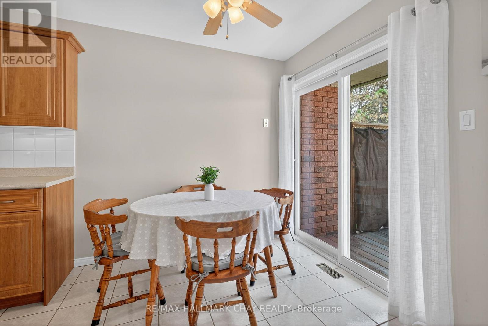 33 Parkette Drive, New Tecumseth, Ontario  L9R 1R7 - Photo 8 - N12494934