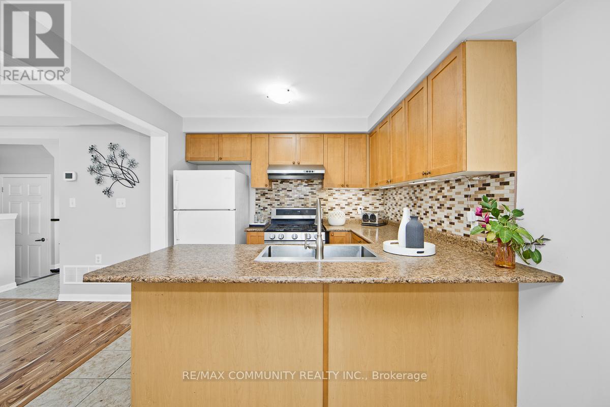 178 Dougherty Crescent, Whitchurch-Stouffville (Stouffville), Ontario  L4A 0A6 - Photo 12 - N12494992