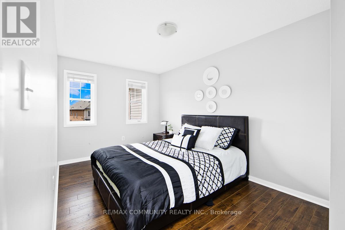 178 Dougherty Crescent, Whitchurch-Stouffville (Stouffville), Ontario  L4A 0A6 - Photo 17 - N12494992