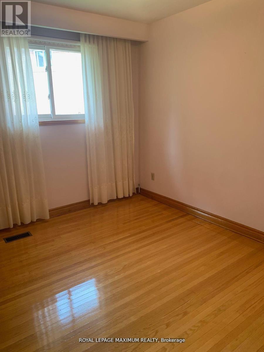 155 Rainbow Drive, Vaughan, Ontario  L4L 2K8 - Photo 12 - N12495000