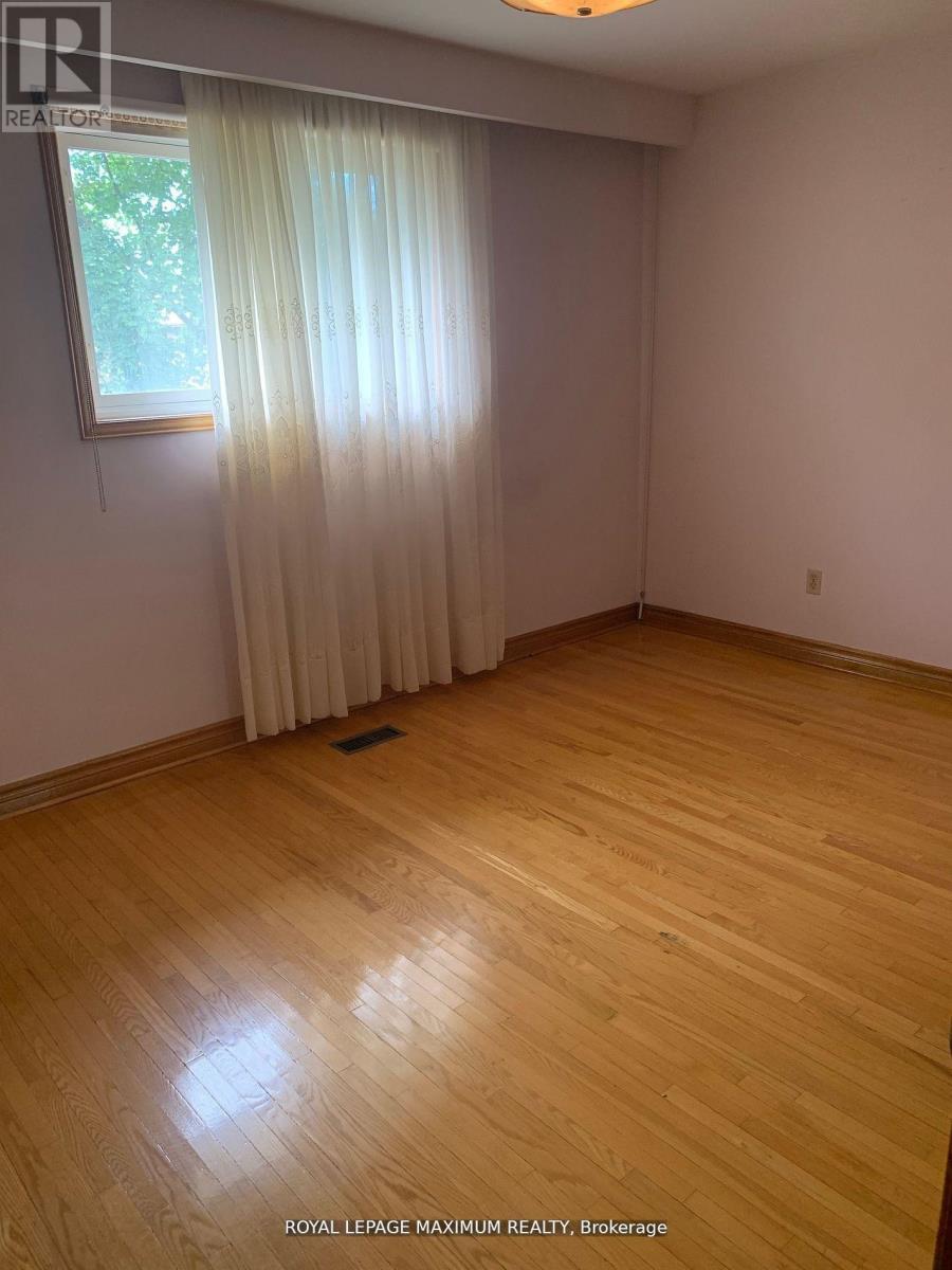 155 Rainbow Drive, Vaughan, Ontario  L4L 2K8 - Photo 6 - N12495000