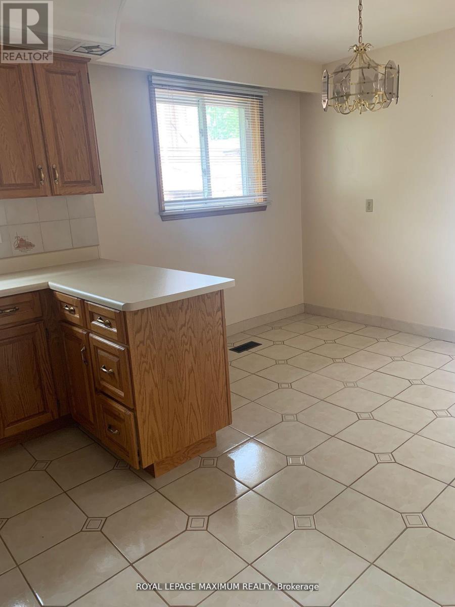 155 Rainbow Drive, Vaughan, Ontario  L4L 2K8 - Photo 9 - N12495000