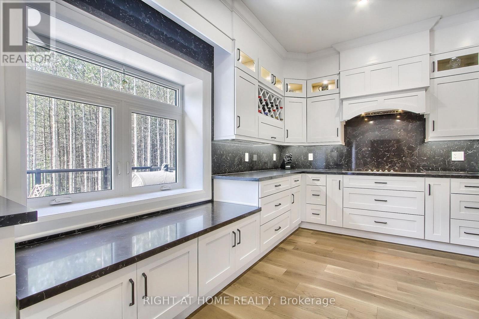 2705 14th Line, Innisfil, Ontario  L0L 1R0 - Photo 10 - N12495028