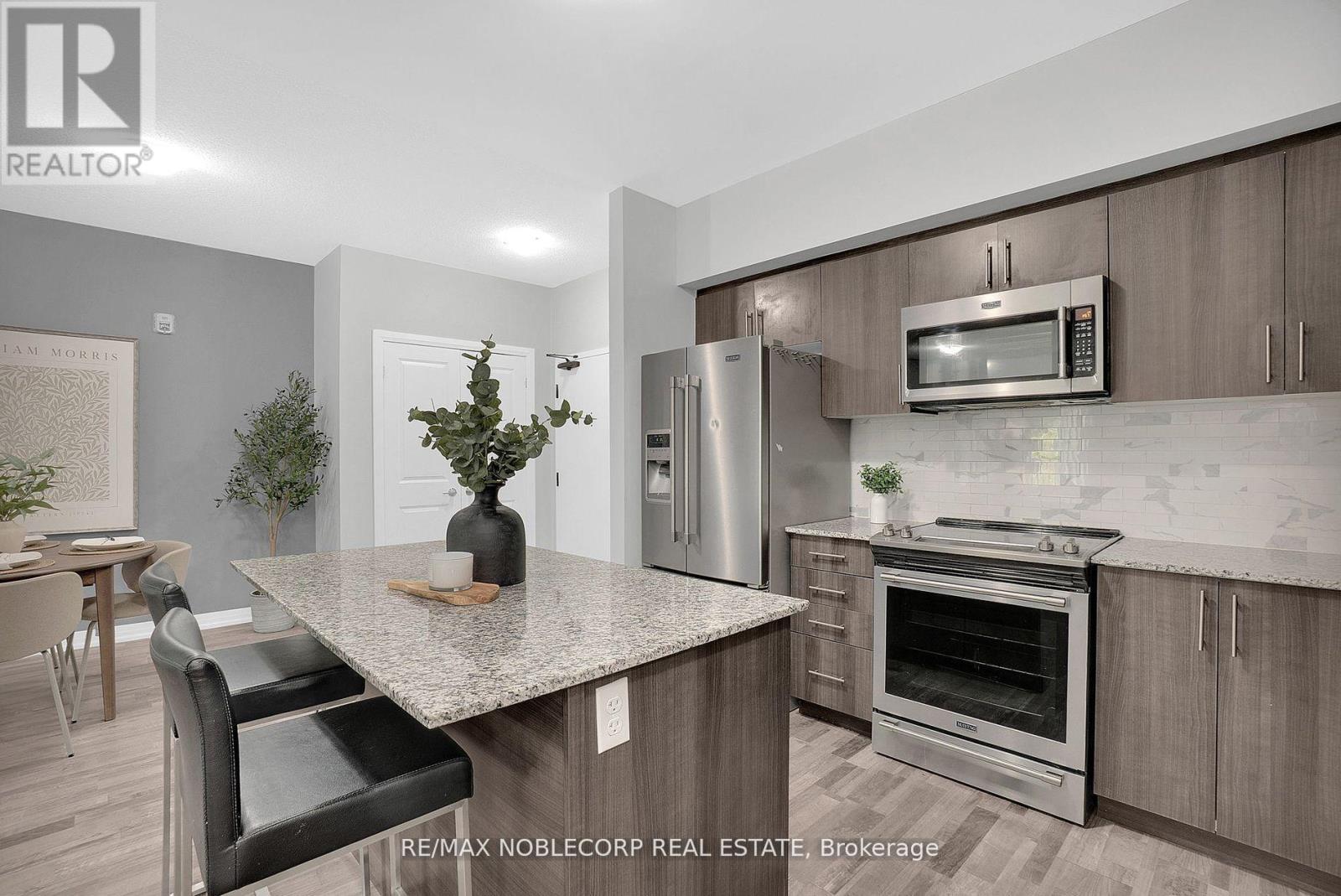 206 - 157 Wellington Street E, New Tecumseth (Alliston), Ontario  L9R 0R7 - Photo 6 - N12495056