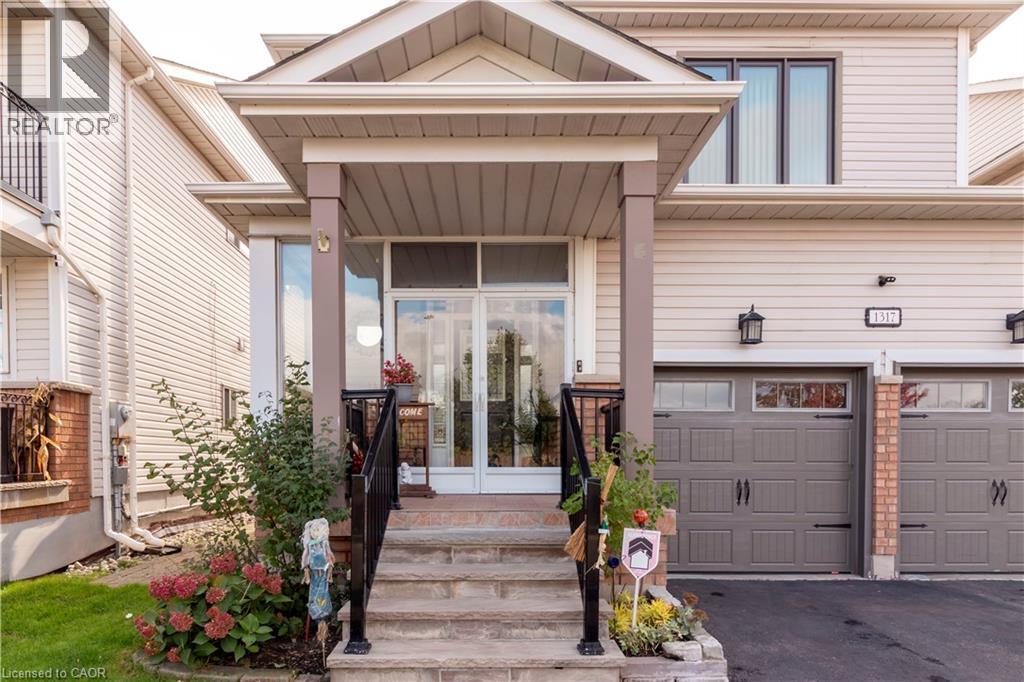 1317 Roper Drive, Milton, Ontario  L9T 6E5 - Photo 3 - 40784642