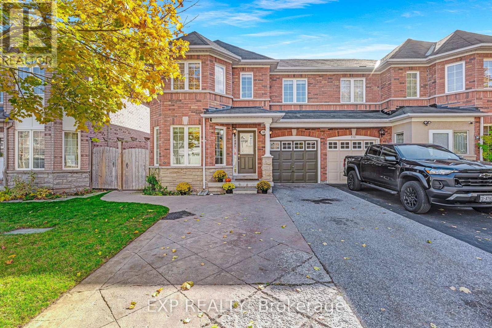 168 WAINSCOT AVENUE, Newmarket, Ontario