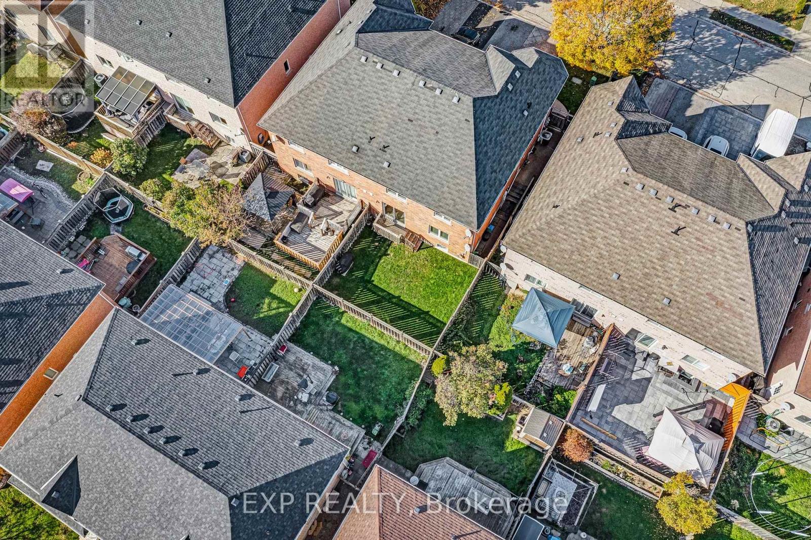 168 Wainscot Avenue, Newmarket, Ontario  L3X 2X4 - Photo 47 - N12495188