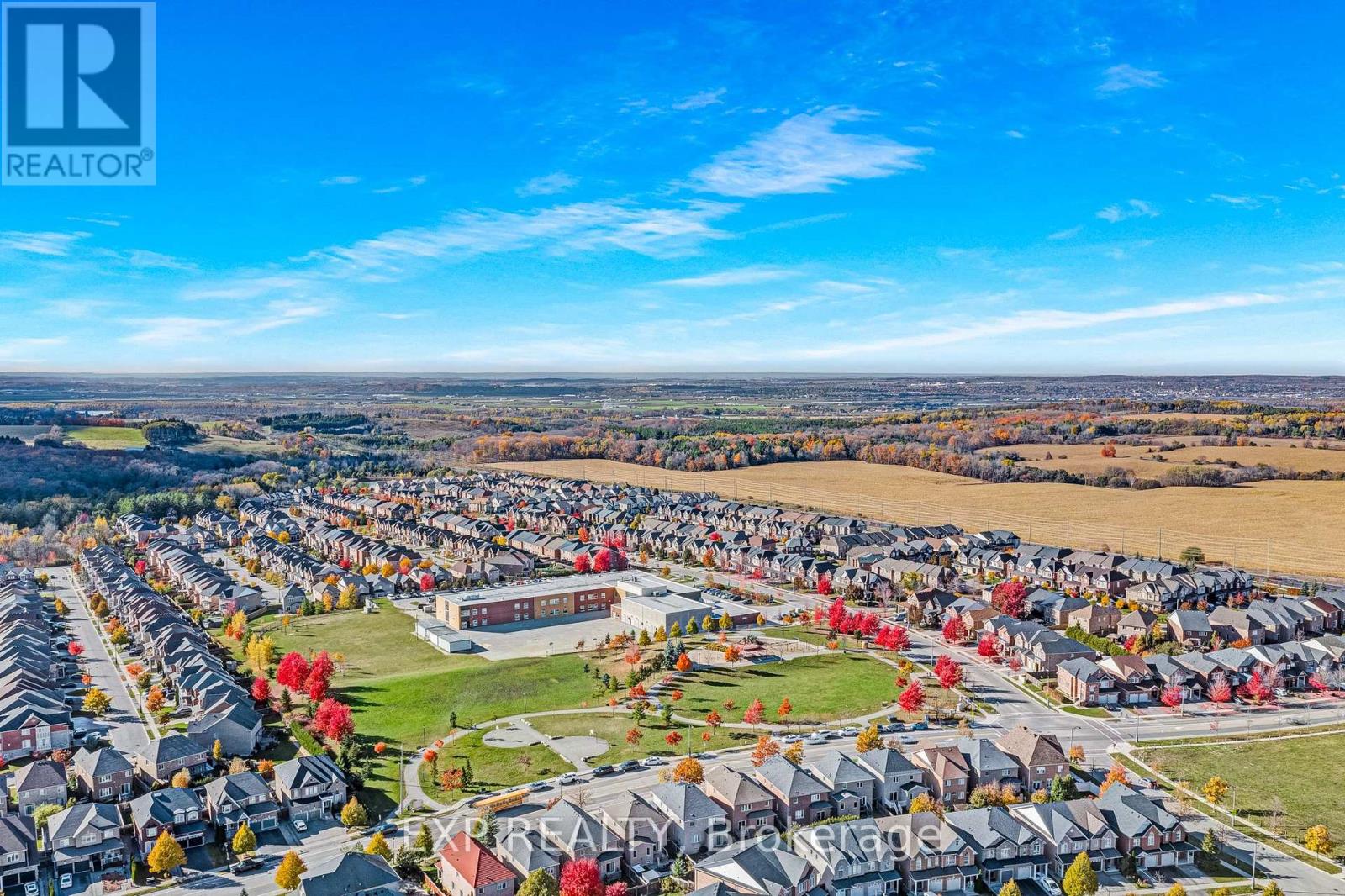 168 Wainscot Avenue, Newmarket, Ontario  L3X 2X4 - Photo 49 - N12495188