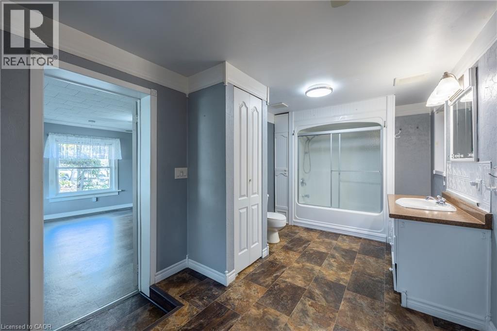 224 King Hiram Street, Ingersoll, Ontario  N5C 1L8 - Photo 23 - 40784615