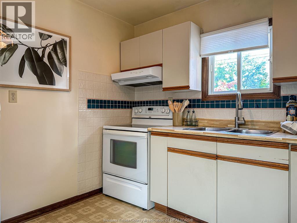 2587 Turner, Windsor, Ontario  N8W 3L2 - Photo 15 - 25027583