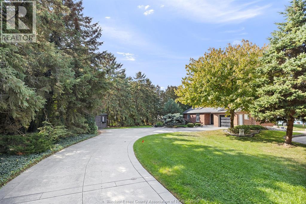 20 Adams Lane, Lasalle, Ontario  N9J 1R4 - Photo 2 - 25027662