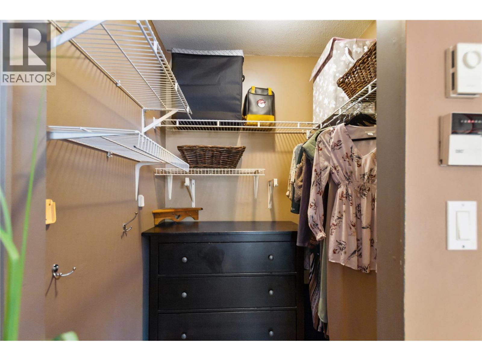 210 1989 Dunbar Street, Vancouver, British Columbia  V6R 4R5 - Photo 12 - R3031272