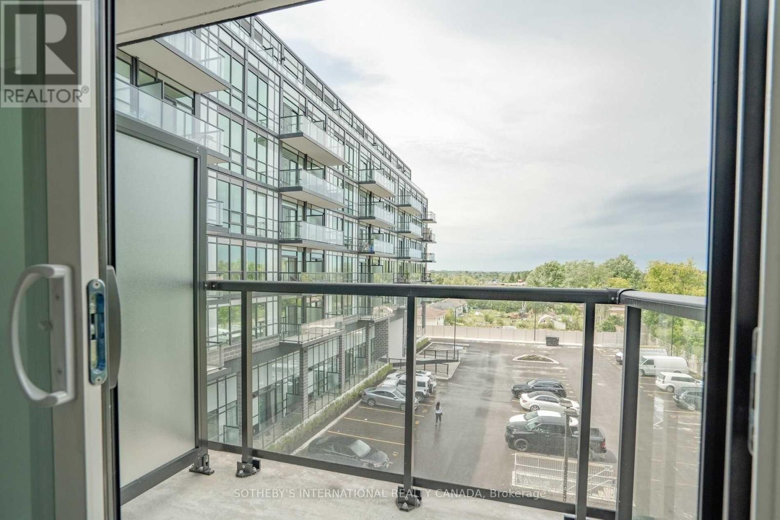 303 - 681 Yonge Street, Barrie, Ontario  L4N 4E8 - Photo 10 - S12495104