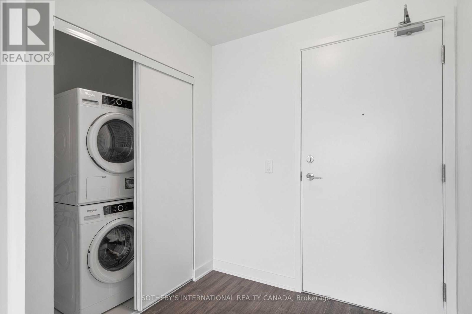 303 - 681 Yonge Street, Barrie, Ontario  L4N 4E8 - Photo 3 - S12495104