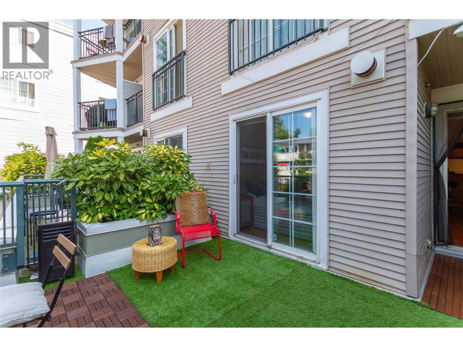 210 1989 Dunbar Street, Vancouver, British Columbia  V6R 4R5 - Photo 19 - R3031272