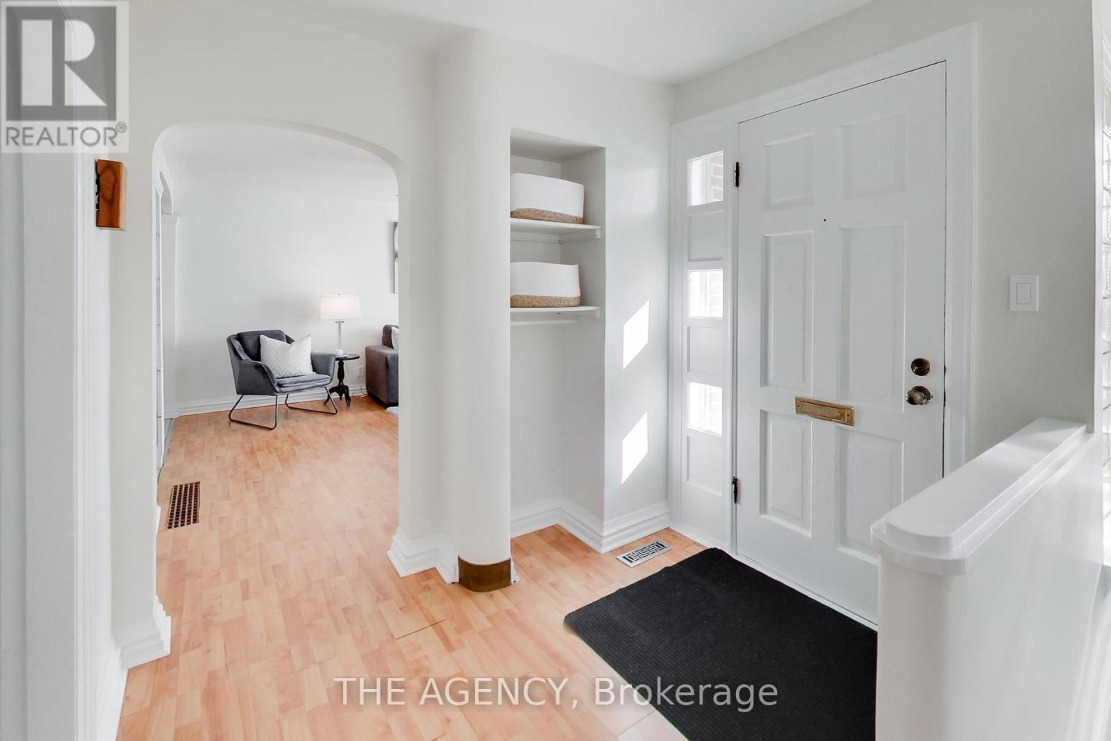 20 Rose Avenue, Orillia, Ontario  L3V 2N5 - Photo 3 - S12495152