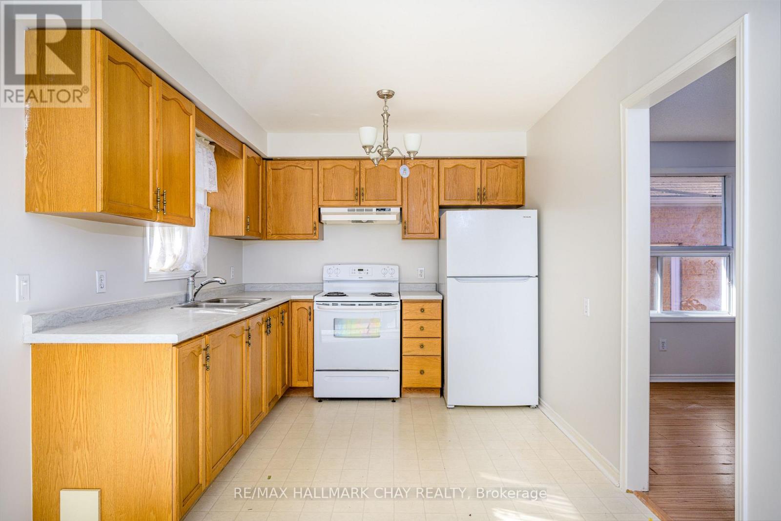 197 Livingstone Street W, Barrie (Sunnidale), Ontario  L4N 6Z9 - Photo 10 - S12495178