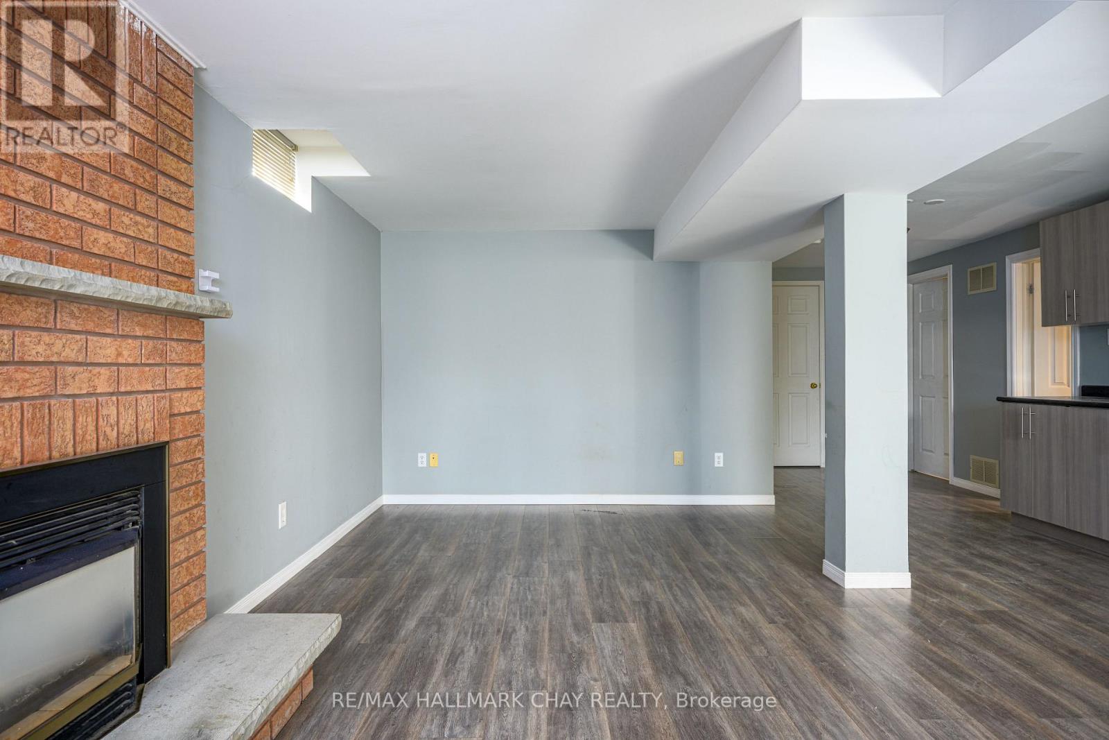 197 Livingstone Street W, Barrie (Sunnidale), Ontario  L4N 6Z9 - Photo 12 - S12495178