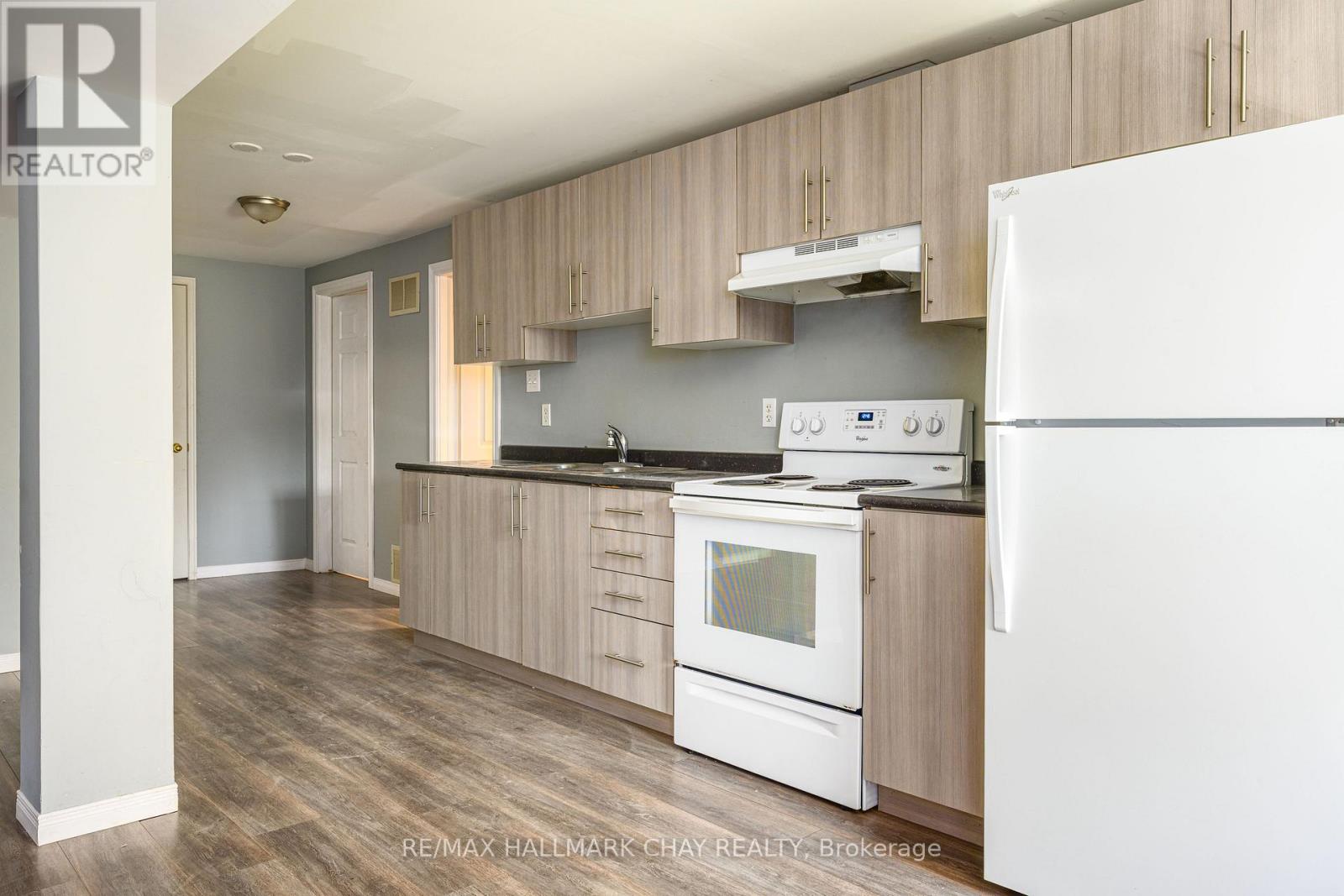 197 Livingstone Street W, Barrie (Sunnidale), Ontario  L4N 6Z9 - Photo 15 - S12495178