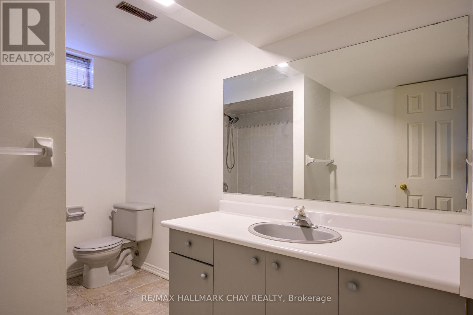 197 Livingstone Street W, Barrie (Sunnidale), Ontario  L4N 6Z9 - Photo 18 - S12495178