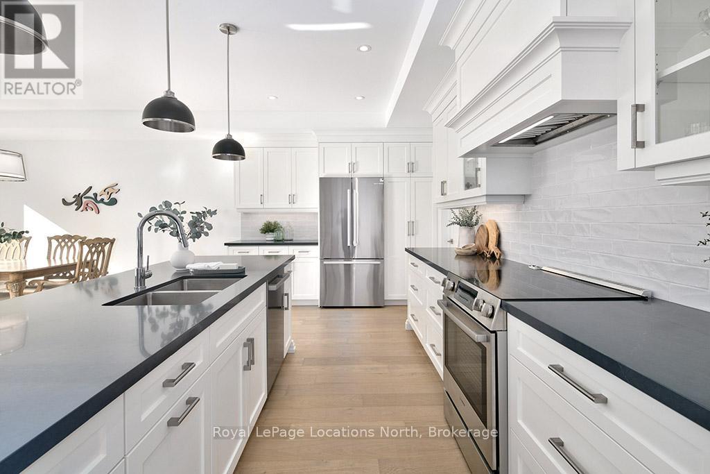 4 - 134 Landry Lane, Blue Mountains, Ontario N0H 2P0 - Photo 10 - X12495256