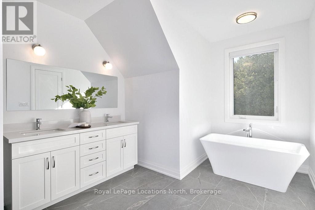 4 - 134 Landry Lane, Blue Mountains, Ontario N0H 2P0 - Photo 20 - X12495256