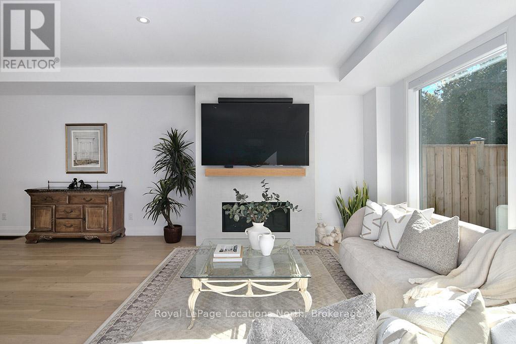 4 - 134 Landry Lane, Blue Mountains, Ontario N0H 2P0 - Photo 6 - X12495256