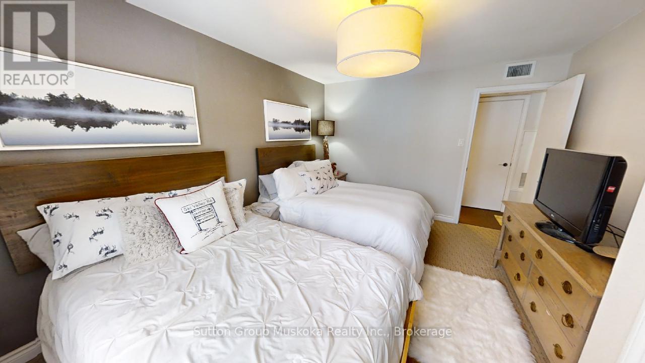 52-308 - 1235 Deerhurst Drive, Huntsville, Ontario  P1H 2E8 - Photo 9 - X12495324