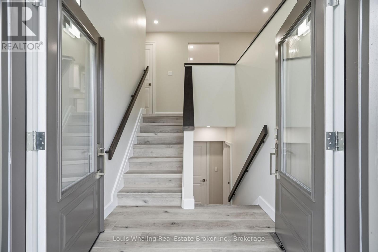 25 Dirstein Street N, Brockton, Ontario  N0G 1S0 - Photo 3 - X12495358