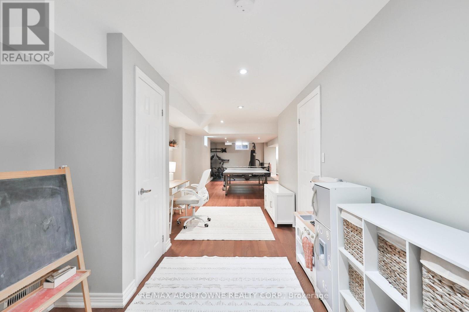 3262 Skipton Lane, Oakville, Ontario  L6M 0K2 - Photo 36 - W12494916