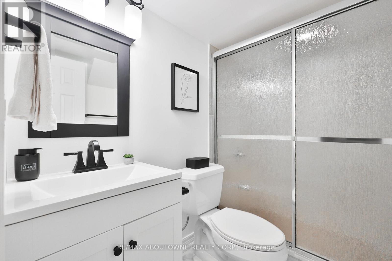 3262 Skipton Lane, Oakville, Ontario  L6M 0K2 - Photo 40 - W12494916