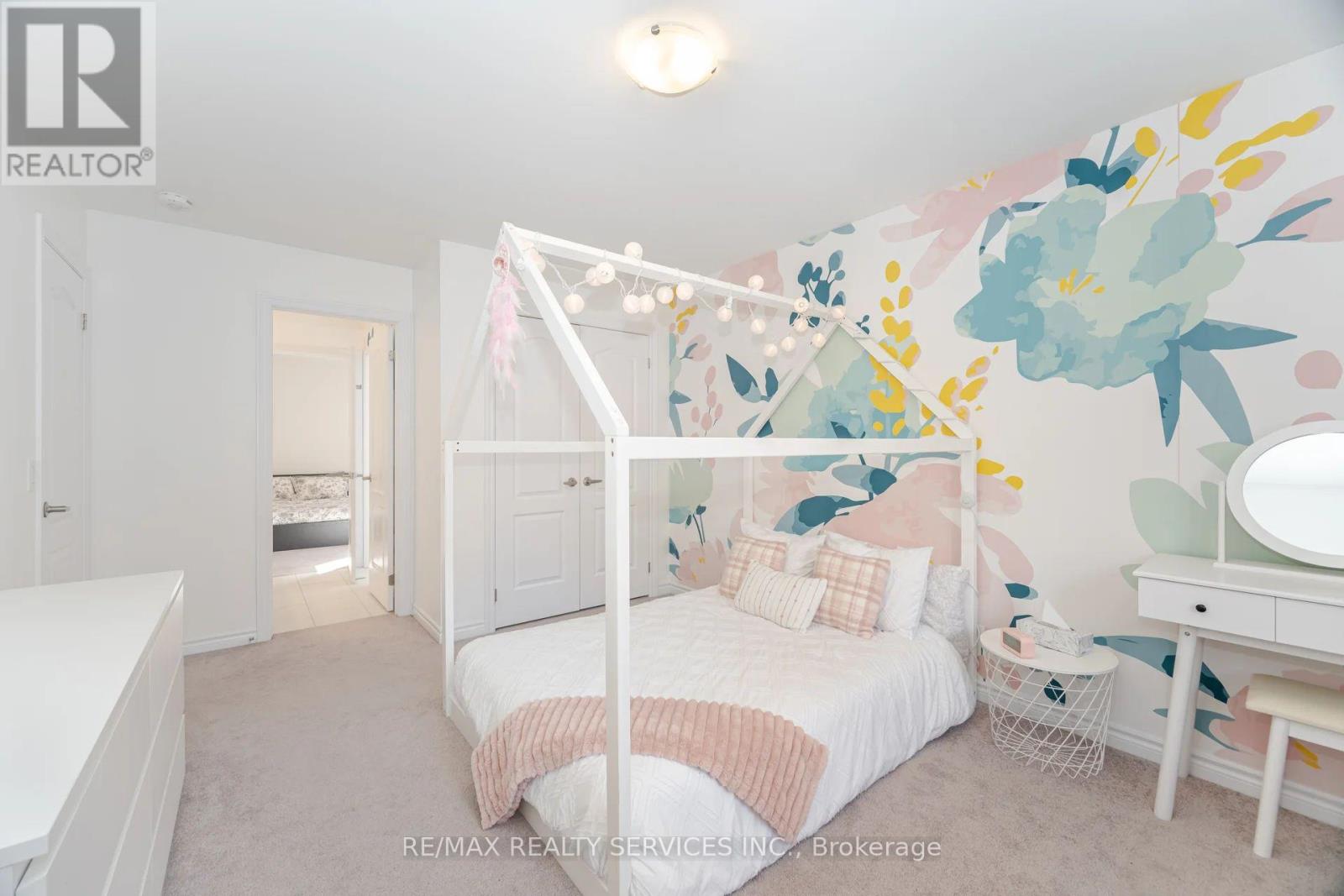 112 Newhouse Boulevard, Caledon, Ontario  L7C 4E1 - Photo 26 - W12494928