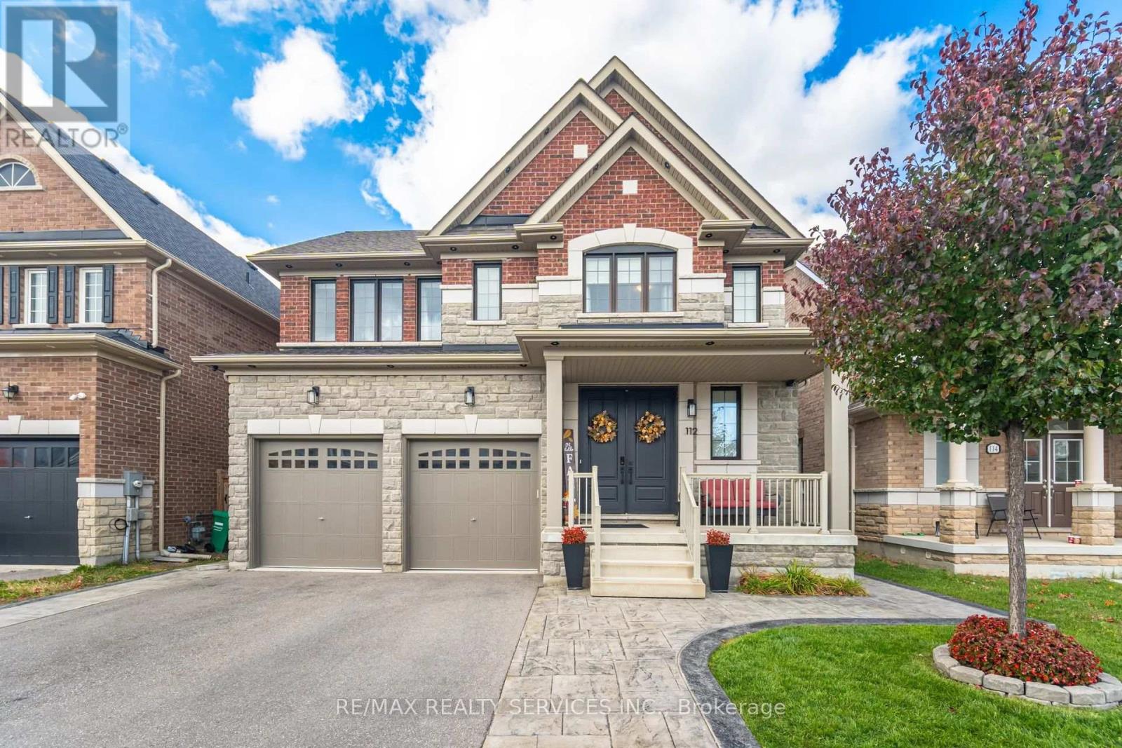 112 Newhouse Boulevard, Caledon, Ontario  L7C 4E1 - Photo 3 - W12494928