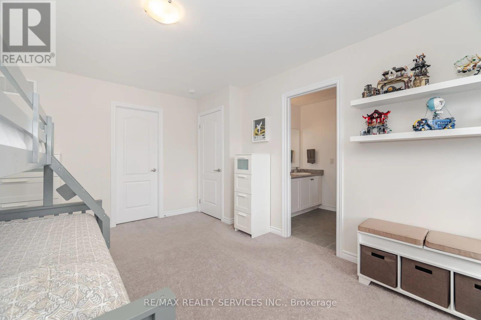 112 Newhouse Boulevard, Caledon, Ontario  L7C 4E1 - Photo 32 - W12494928