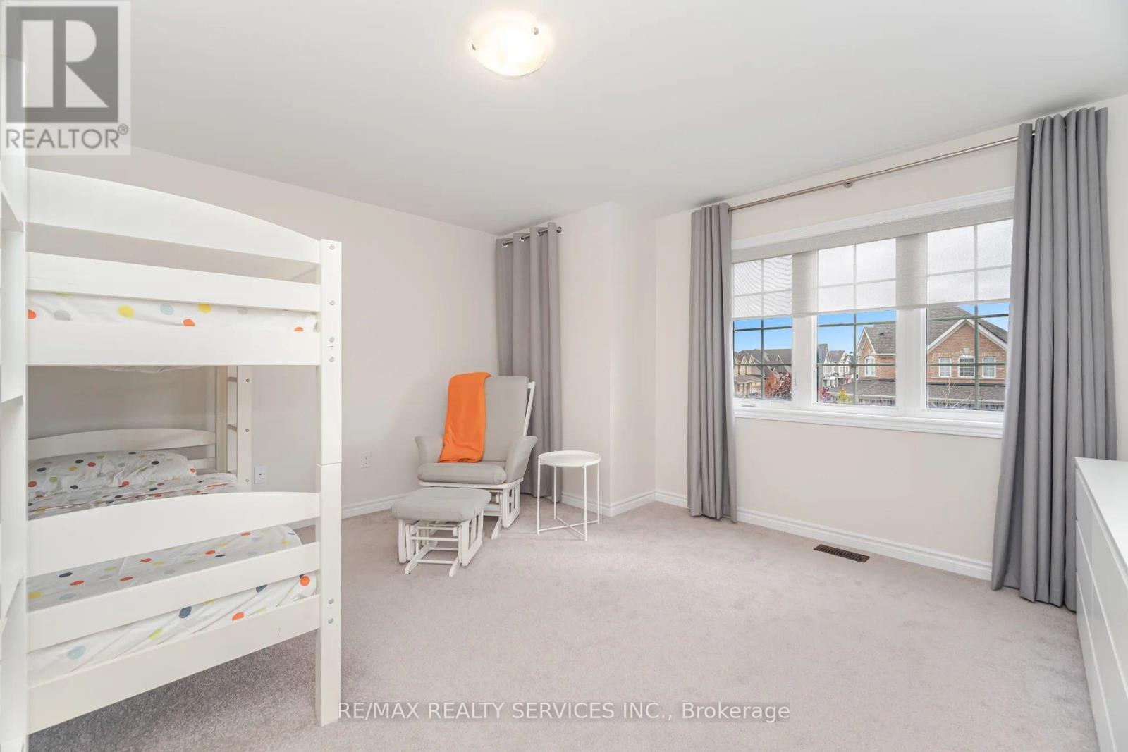 112 Newhouse Boulevard, Caledon, Ontario  L7C 4E1 - Photo 33 - W12494928