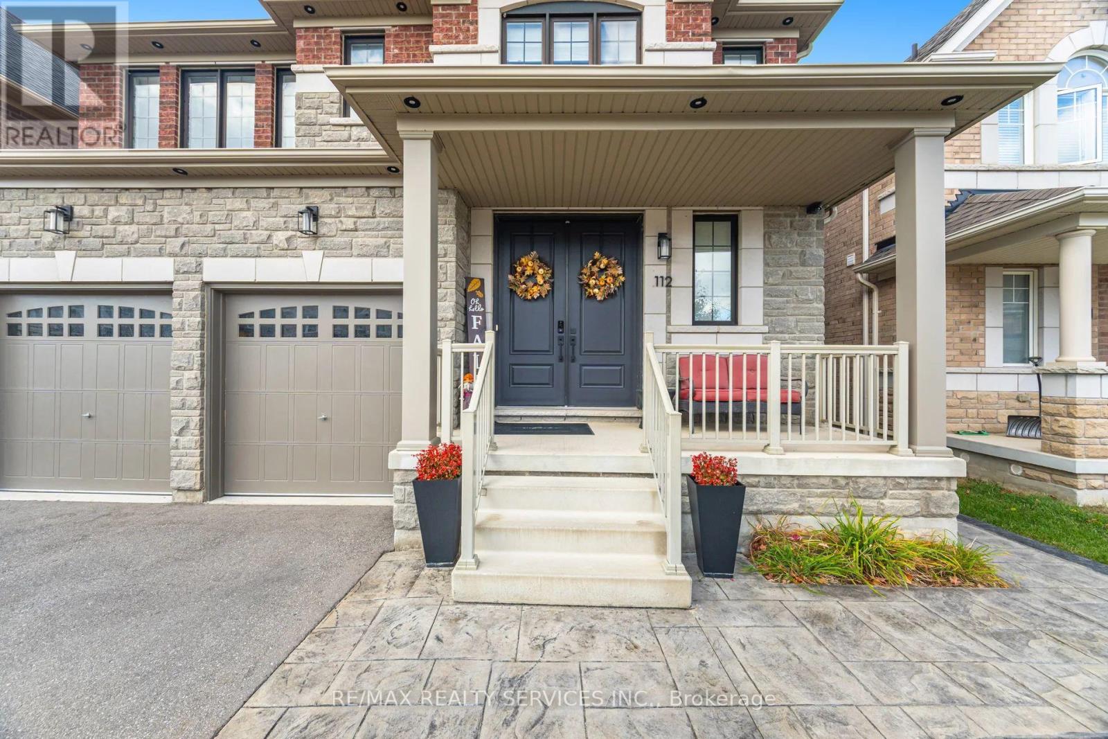 112 Newhouse Boulevard, Caledon, Ontario  L7C 4E1 - Photo 4 - W12494928