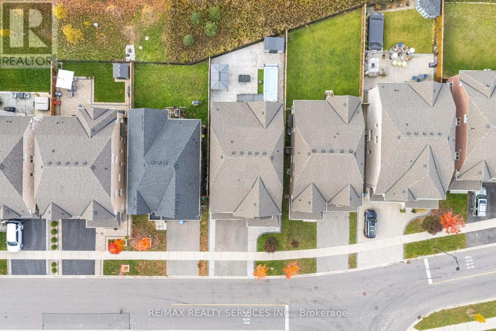 112 Newhouse Boulevard, Caledon, Ontario  L7C 4E1 - Photo 48 - W12494928