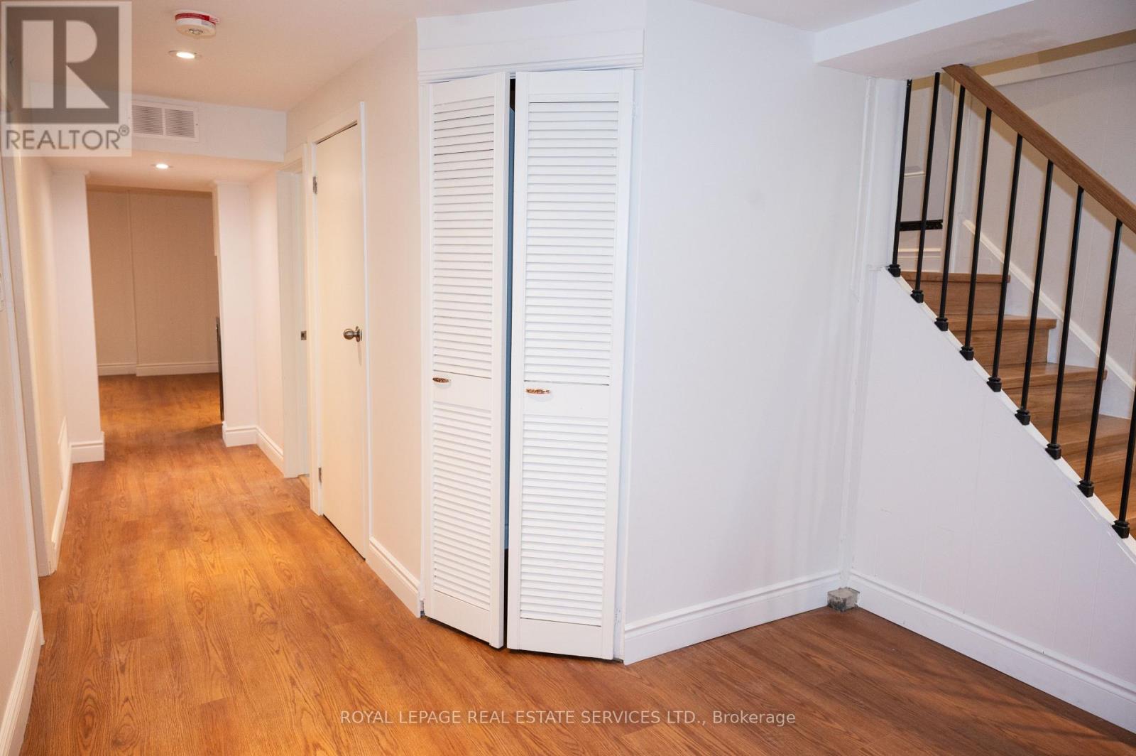 Lower - 35 Silverhill Drive, Toronto, Ontario  M9B 3W3 - Photo 11 - W12494930