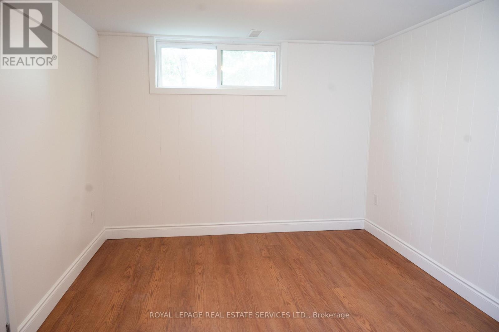 Lower - 35 Silverhill Drive, Toronto, Ontario  M9B 3W3 - Photo 14 - W12494930