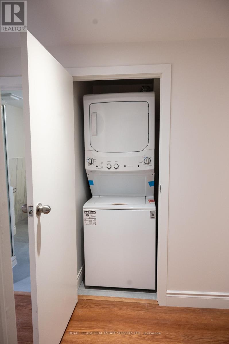 Lower - 35 Silverhill Drive, Toronto, Ontario  M9B 3W3 - Photo 19 - W12494930