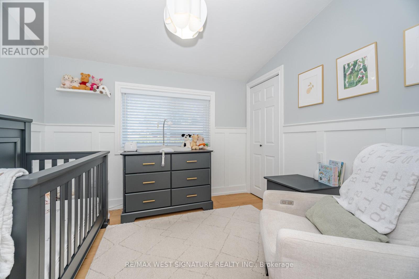 45 Henley Crescent, Toronto (Rexdale-Kipling), Ontario  M9W 2X1 - Photo 14 - W12494936