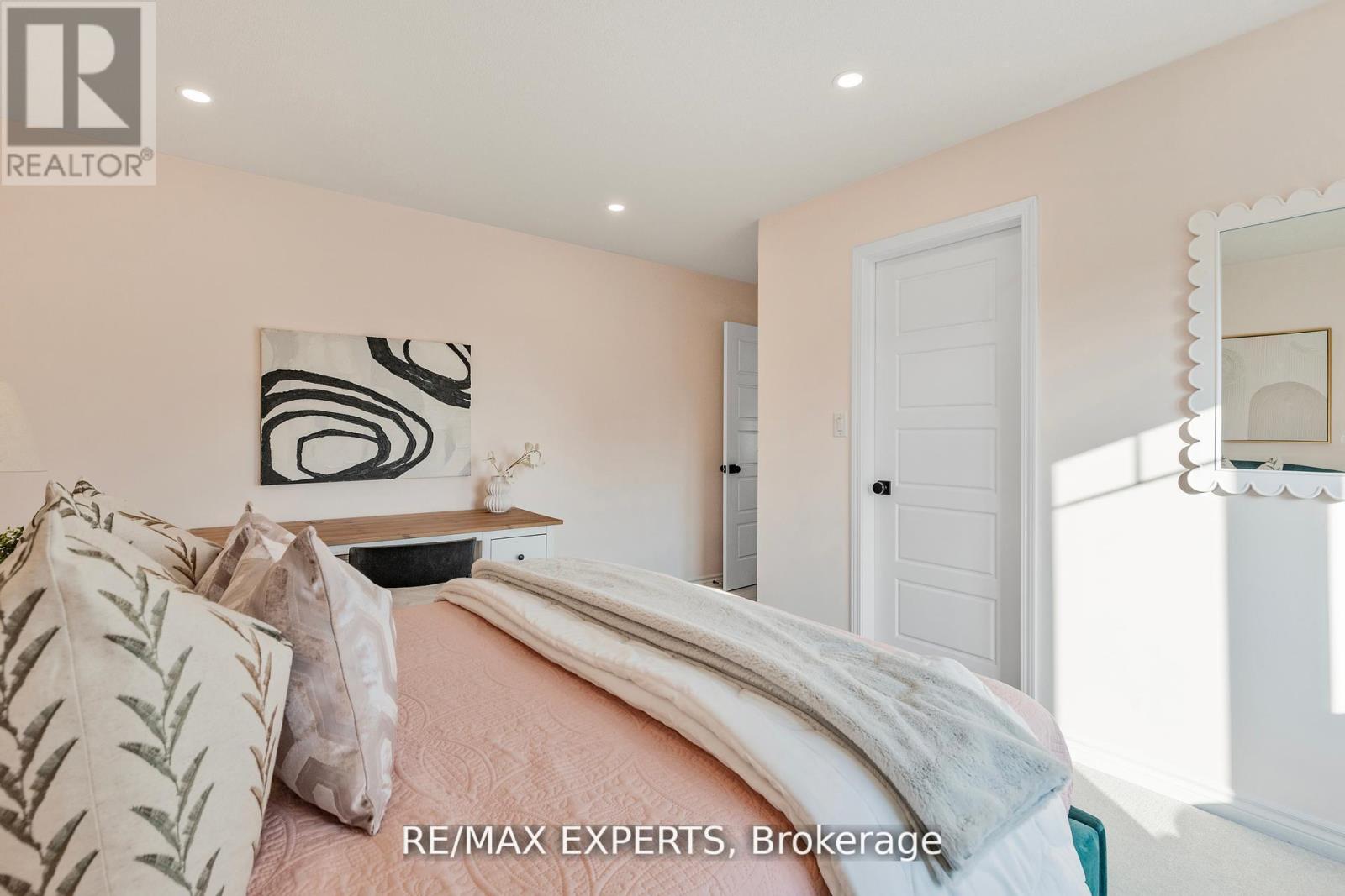 1295 Kovachik Boulevard, Milton (Walker), Ontario  L9E 1W7 - Photo 17 - W12494946